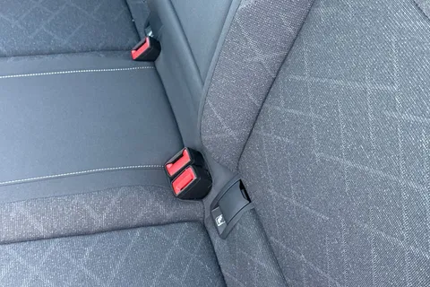 MM72FYJ Volkswagen Golf 1.5 TSI Life 5dr Thumbnail #30