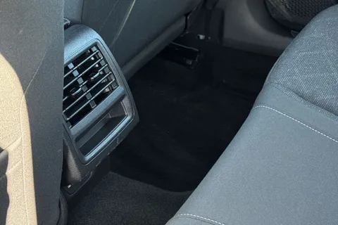 MM72FYJ Volkswagen Golf 1.5 TSI Life 5dr Thumbnail #31