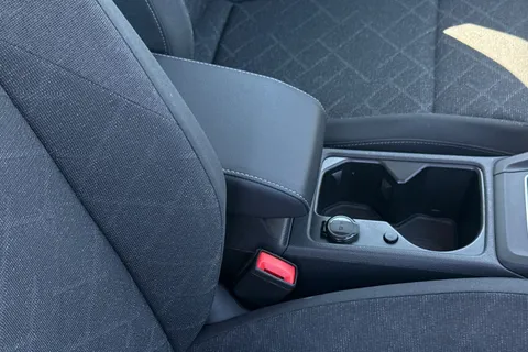 MM72FYJ Volkswagen Golf 1.5 TSI Life 5dr Thumbnail #32