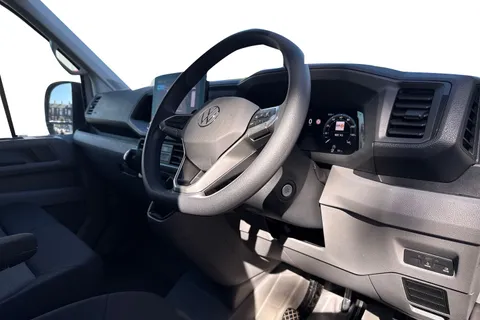 MJ74FHE Volkswagen Crafter 2.0 TDI 140PS Commerce Plus High Roof Van Thumbnail #8