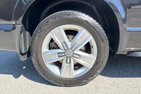 PF23NXC Volkswagen Transporter 2.0 TDI 150 Highline Kombi Van DSG Thumbnail #12