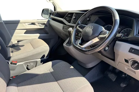 PF23NXC Volkswagen Transporter 2.0 TDI 150 Highline Kombi Van DSG Thumbnail #15