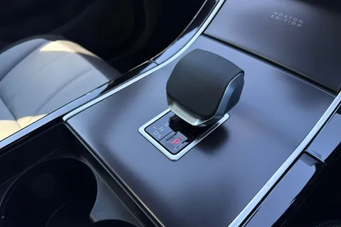  Land Rover Range Rover Evoque 2.0 D200 MHEV Hoxton Edition Auto 4WD Euro 6 (s/s) 5dr Thumbnail #17