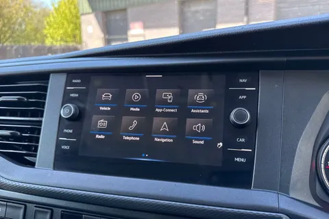 PF23NXC Volkswagen Transporter 2.0 TDI 150 Highline Kombi Van DSG Thumbnail #18