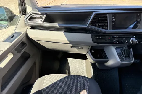 PF23NXC Volkswagen Transporter 2.0 TDI 150 Highline Kombi Van DSG Thumbnail #21