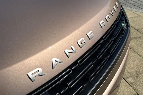  Land Rover Range Rover Evoque 2.0 D200 MHEV Hoxton Edition Auto 4WD Euro 6 (s/s) 5dr Thumbnail #23