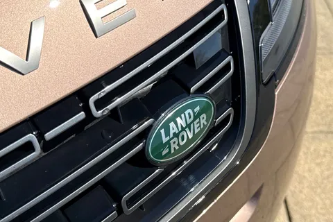  Land Rover Range Rover Evoque 2.0 D200 MHEV Hoxton Edition Auto 4WD Euro 6 (s/s) 5dr Thumbnail #24