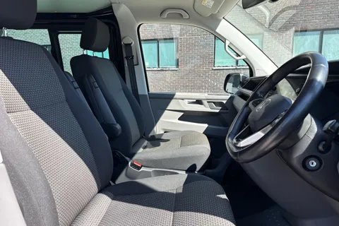 PF23NXC Volkswagen Transporter 2.0 TDI 150 Highline Kombi Van DSG Thumbnail #25