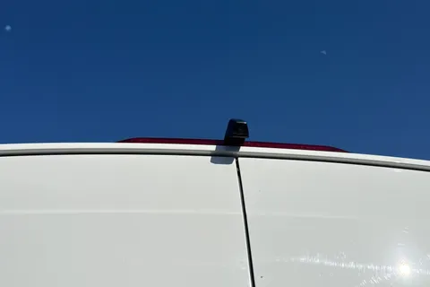 MJ74FHE Volkswagen Crafter 2.0 TDI 140PS Commerce Plus High Roof Van Thumbnail #30