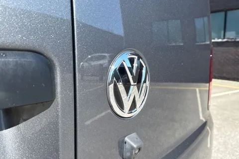 PN23VHE Volkswagen Transporter 2.0 TDI 150 Highline Van Thumbnail #32