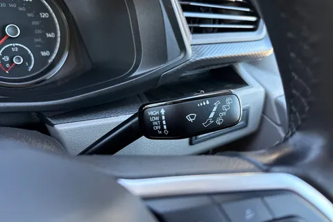 PF23NXC Volkswagen Transporter 2.0 TDI 150 Highline Kombi Van DSG Thumbnail #40