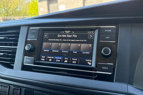 PN23VHE Volkswagen Transporter 2.0 TDI 150 Highline Van Thumbnail #45