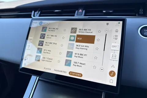  Land Rover Range Rover Evoque 2.0 D200 MHEV Hoxton Edition Auto 4WD Euro 6 (s/s) 5dr Thumbnail #48