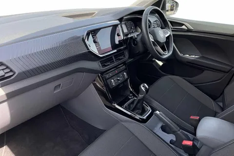FL71KZS Volkswagen T-Cross 1.0 TSI 110 Black Edition 5dr ⭐Winter Pack⭐ Thumbnail #3