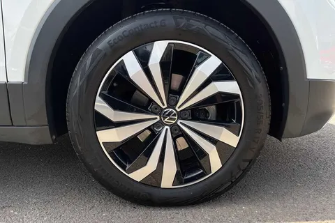 FL71KZS Volkswagen T-Cross 1.0 TSI 110 Black Edition 5dr ⭐Winter Pack⭐ Thumbnail #7