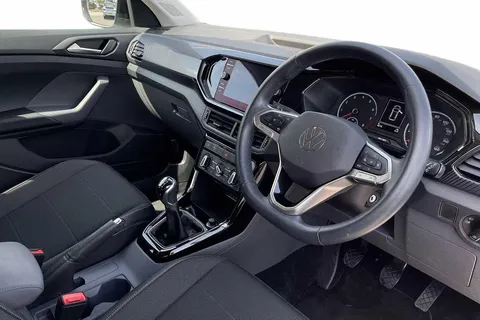 FL71KZS Volkswagen T-Cross 1.0 TSI 110 Black Edition 5dr ⭐Winter Pack⭐ Thumbnail #8