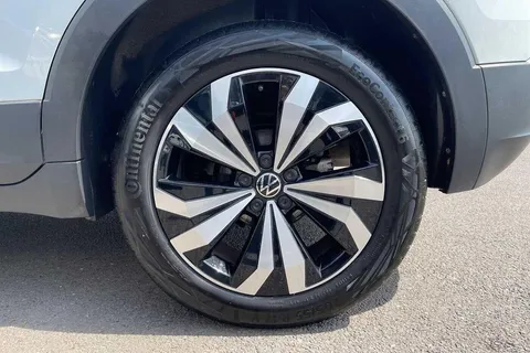 FL71KZS Volkswagen T-Cross 1.0 TSI 110 Black Edition 5dr ⭐Winter Pack⭐ Thumbnail #24