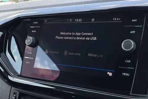 FL71KZS Volkswagen T-Cross 1.0 TSI 110 Black Edition 5dr ⭐Winter Pack⭐ Thumbnail #33