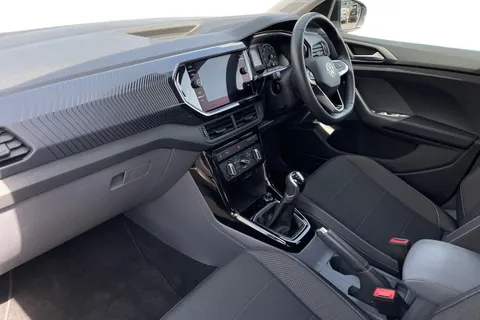 FL71KZS Volkswagen T-Cross 1.0 TSI 110 Black Edition 5dr ⭐Winter Pack⭐ Thumbnail #56