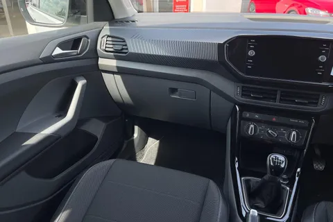FL71KZS Volkswagen T-Cross 1.0 TSI 110 Black Edition 5dr ⭐Winter Pack⭐ Thumbnail #62