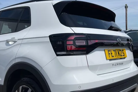 FL71KZS Volkswagen T-Cross 1.0 TSI 110 Black Edition 5dr ⭐Winter Pack⭐ Thumbnail #63
