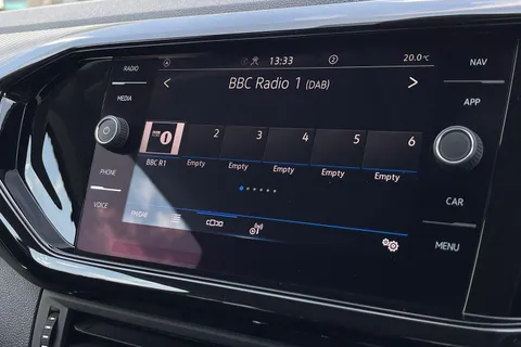 FL71KZS Volkswagen T-Cross 1.0 TSI 110 Black Edition 5dr ⭐Winter Pack⭐ Thumbnail #77