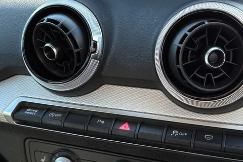 PX23OGO Audi Q2 35 TFSI Sport 5dr Thumbnail #54