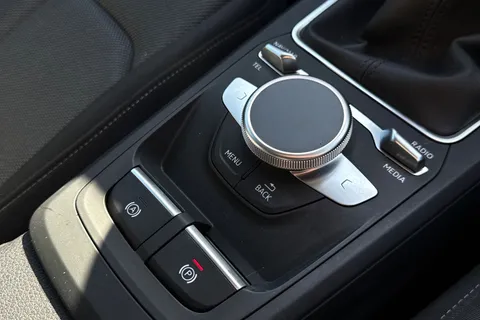 PX23OGO Audi Q2 35 TFSI Sport 5dr Thumbnail #57