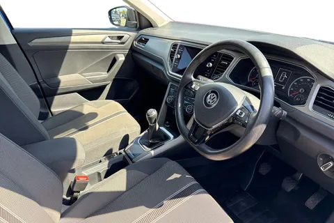 DA20CXF Volkswagen T-Roc 1.0 TSI SE 5dr Rear-view camera Thumbnail #15