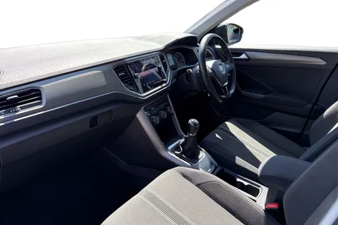 DA20CXF Volkswagen T-Roc 1.0 TSI SE 5dr Rear-view camera Thumbnail #16