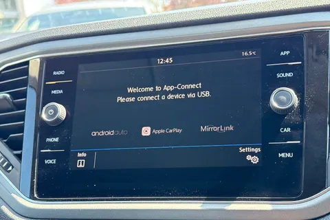 DA20CXF Volkswagen T-Roc 1.0 TSI SE 5dr Rear-view camera Thumbnail #30