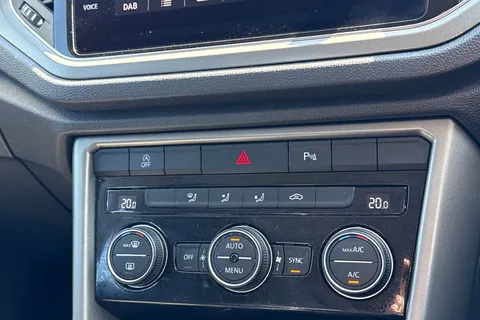 DA20CXF Volkswagen T-Roc 1.0 TSI SE 5dr Rear-view camera Thumbnail #34