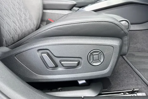  Audi A5 2.0 TDI Edition 1 Saloon S Tronic quattro Euro 6 (s/s) 5dr Thumbnail #25