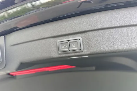  Audi A5 2.0 TDI Edition 1 Saloon S Tronic quattro Euro 6 (s/s) 5dr Thumbnail #41