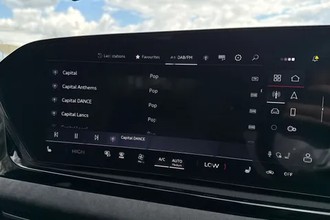  Audi A5 2.0 TDI Edition 1 Saloon S Tronic quattro Euro 6 (s/s) 5dr Thumbnail #49