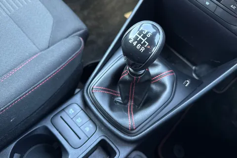 DP23XHL Ford Fiesta 1.0T EcoBoost MHEV ST-Line Edition Euro 6 (s/s) 5dr Thumbnail #23