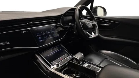 RE71GWP Audi Q7 Black Edition 55 TFSI quattro 340 PS tiptronic Thumbnail #4