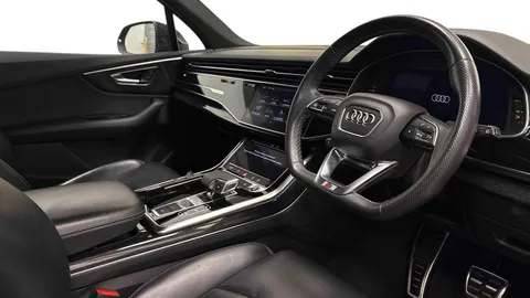 RE71GWP Audi Q7 Black Edition 55 TFSI quattro 340 PS tiptronic Thumbnail #6