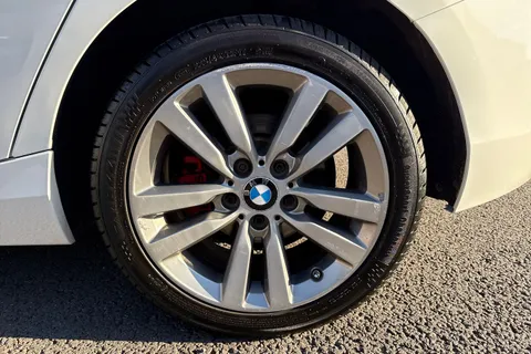 HG18EFW BMW 1 Series 1.5 118i Sport Euro 6 (s/s) 5dr Thumbnail #11