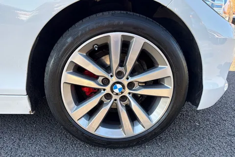 HG18EFW BMW 1 Series 1.5 118i Sport Euro 6 (s/s) 5dr Thumbnail #13