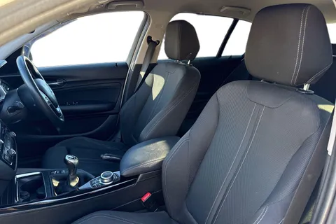 HG18EFW BMW 1 Series 1.5 118i Sport Euro 6 (s/s) 5dr Thumbnail #17