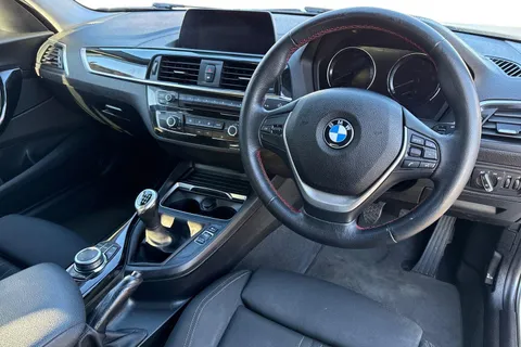 HG18EFW BMW 1 Series 1.5 118i Sport Euro 6 (s/s) 5dr Thumbnail #19