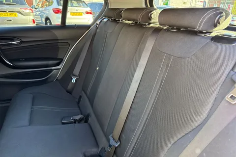 HG18EFW BMW 1 Series 1.5 118i Sport Euro 6 (s/s) 5dr Thumbnail #20