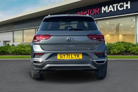 GY71LYK Volkswagen T-Roc 2.0 TSI SEL DSG 4Motion Euro 6 (s/s) 5dr Thumbnail #5