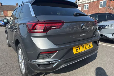 GY71LYK Volkswagen T-Roc 2.0 TSI SEL DSG 4Motion Euro 6 (s/s) 5dr Thumbnail #17