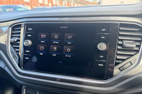 GY71LYK Volkswagen T-Roc 2.0 TSI SEL DSG 4Motion Euro 6 (s/s) 5dr Thumbnail #35