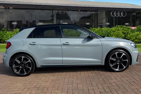 BG23ECX Audi A1 Black Edition 25 TFSI  95 PS 5-speed Thumbnail #4