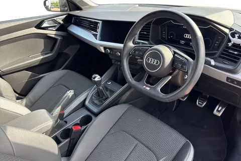 BG23ECX Audi A1 Black Edition 25 TFSI  95 PS 5-speed Thumbnail #15