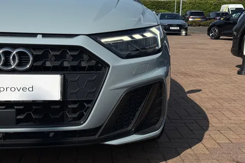 BG23ECX Audi A1 Black Edition 25 TFSI  95 PS 5-speed Thumbnail #31