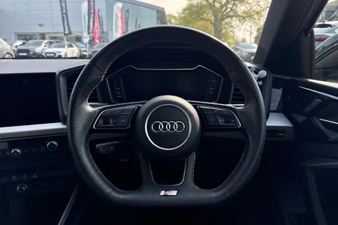 BG23ECX Audi A1 Black Edition 25 TFSI  95 PS 5-speed Thumbnail #47